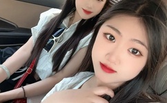 在办公室打开腿亲吻下身小说